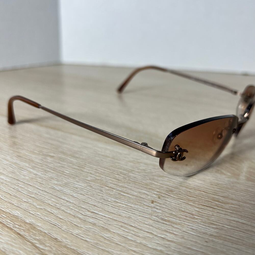 Chanel 4002 c.116/74 Sunglasses FRAMES ONLY Rimless Pink Rose Gold 54-19-130 - Picture 4 of 15